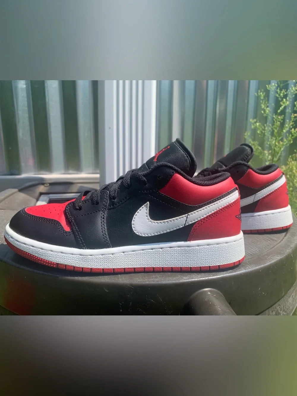 Nike Air Jordan 1 Low ‘Alternate Bred Toe’ Nike 553560-066 Size 4Y